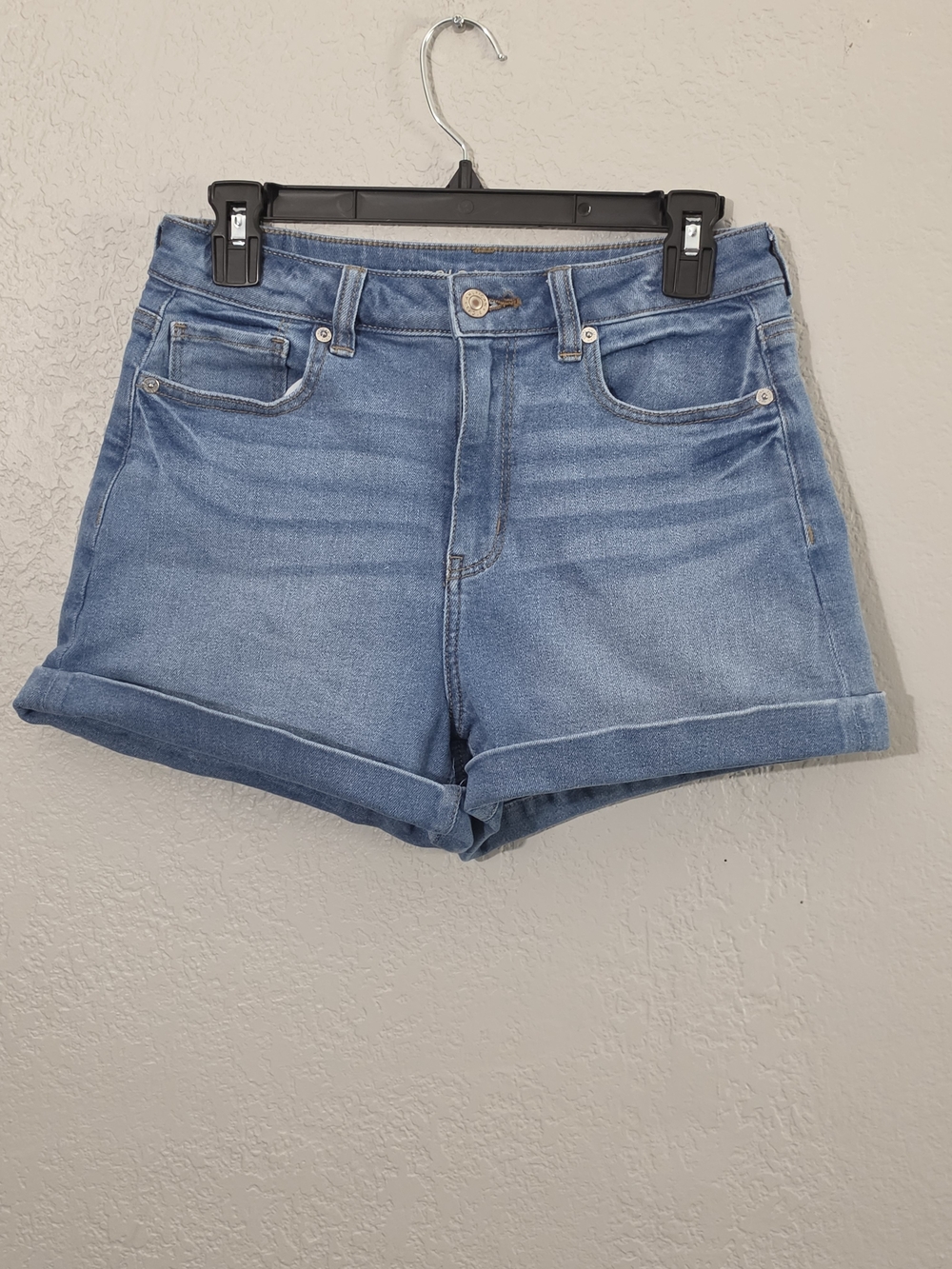 American Eagle Mom Short Medium Wash Rolled Hem Stretch Denim Womens 4